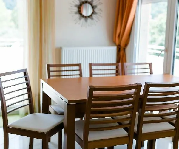 Polina * Σκάλα Ποταμιάς